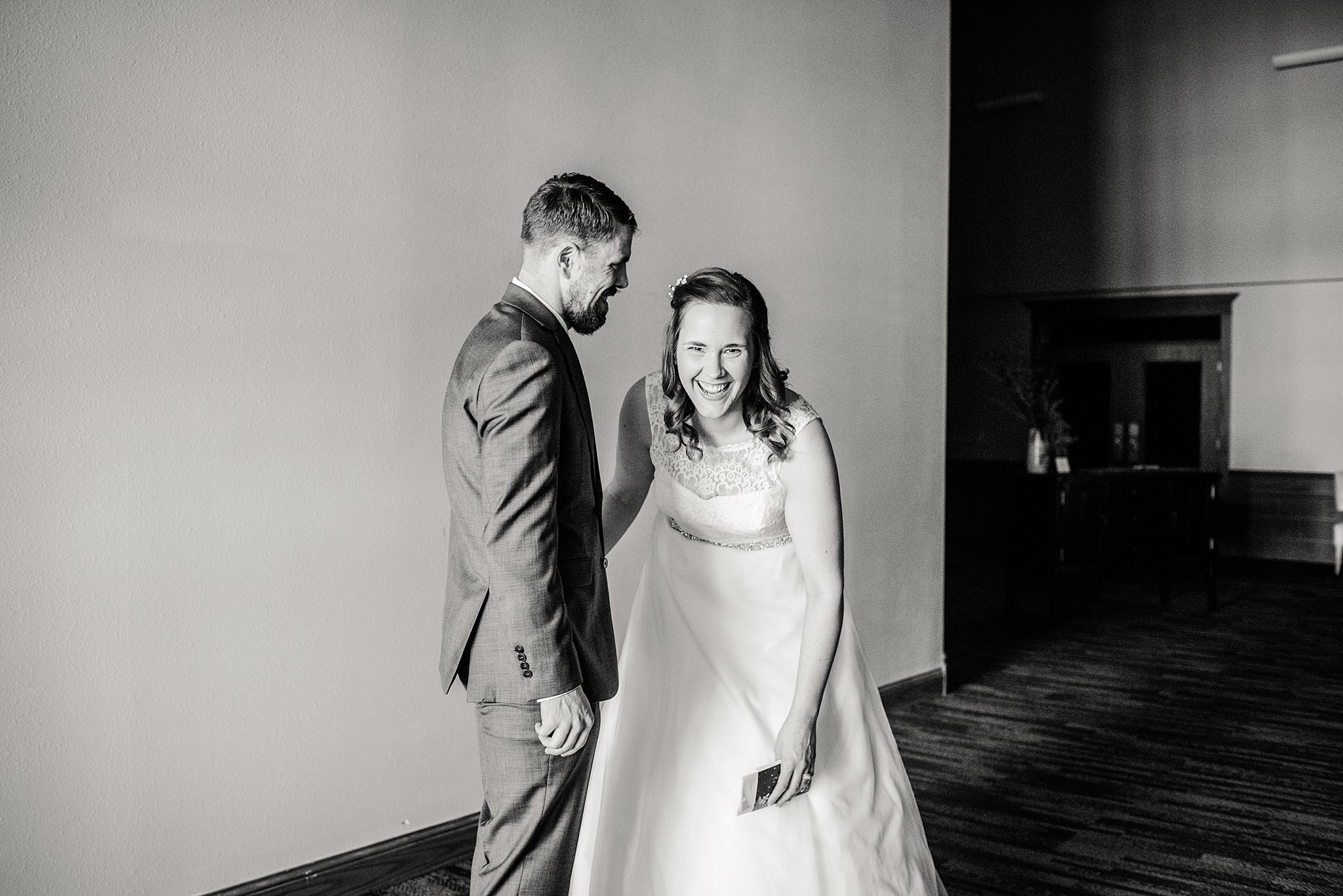 Pella Iowa Wedding Photos at the Molengracht