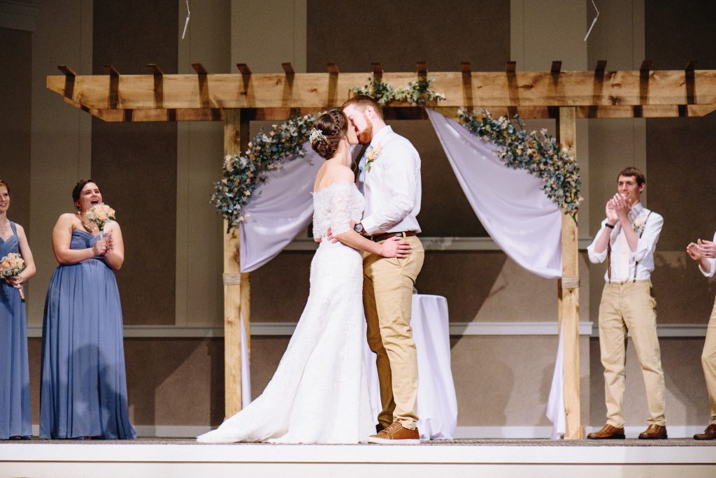 Ankeny Iowa Wedding Photos - Anna Brace Photography